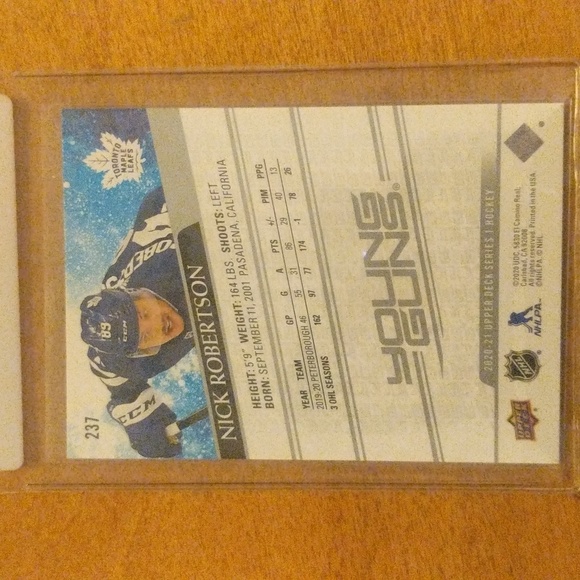 Upper Deck YG - Picture 2 of 2